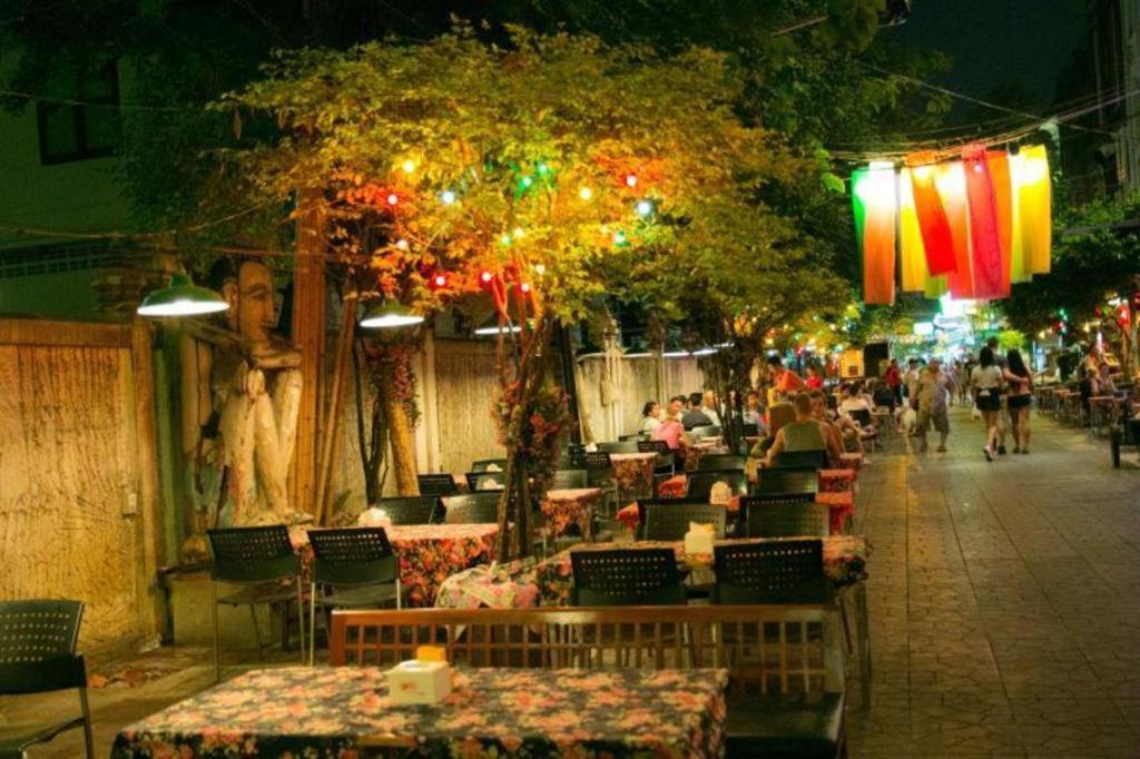The Street Hostel Bangkok Kültér fotó